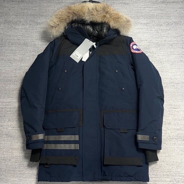 未使用 CANADA GOOSE 加拿大鹅蔚洋蓝色Erickson长款羽绒服M/L/XL