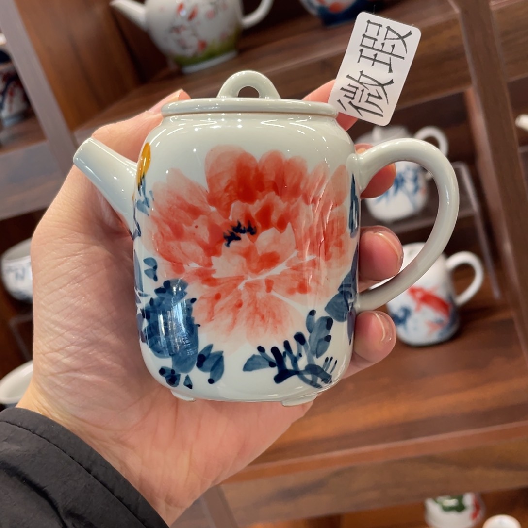 釉下手绘茶具微瑕