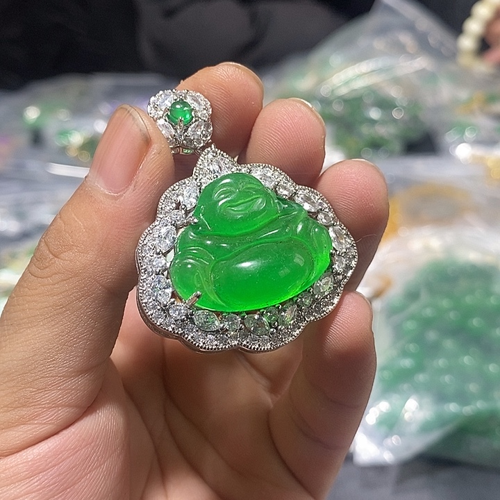 翡翠颈饰未镶嵌价格也