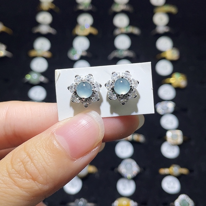 翡翠未镶嵌戒指戒指