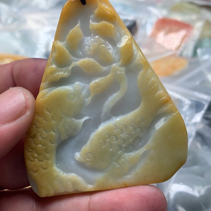 翡翠未镶嵌颈饰保真天然a货翡翠