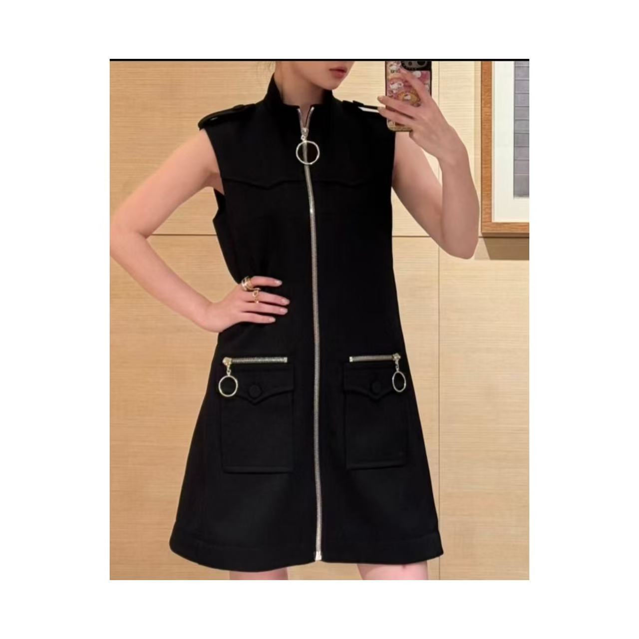 EL114黑色拉链连衣裙