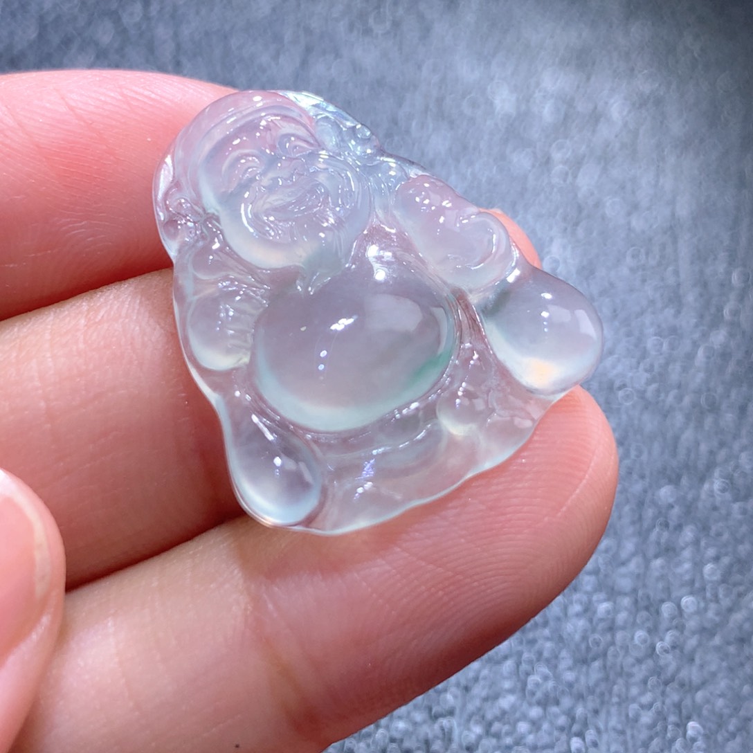 翡翠未镶嵌颈饰缅甸
