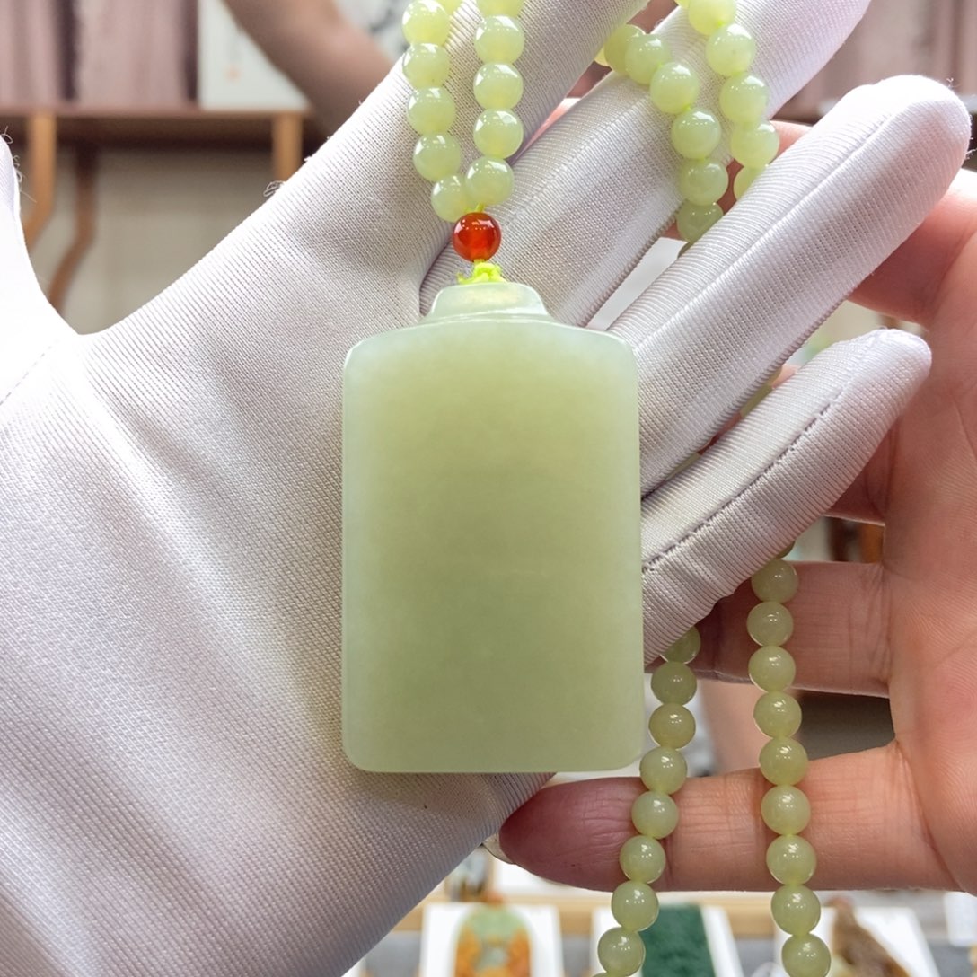 和田玉未镶嵌颈饰