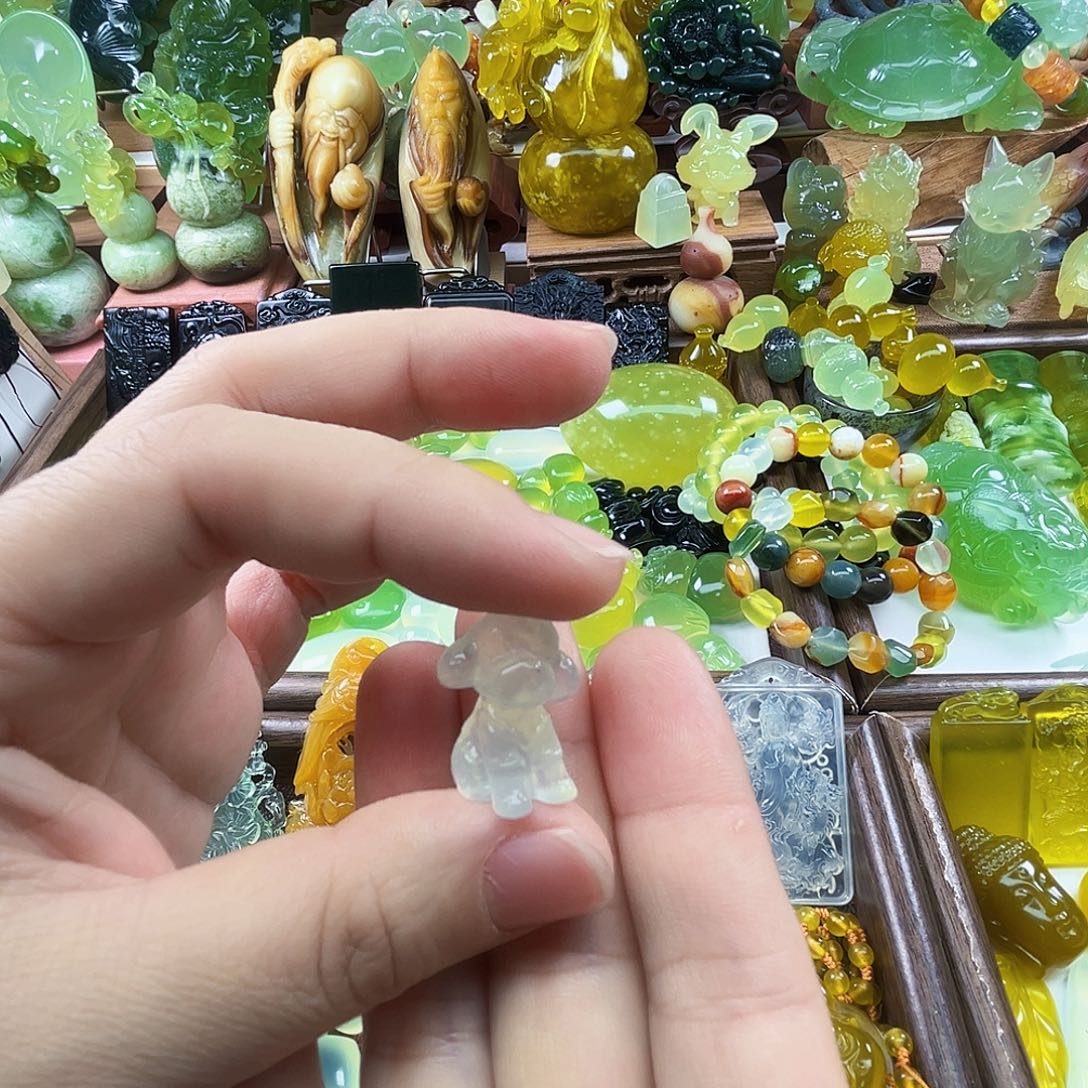 岫玉未镶嵌吊坠(不含链)