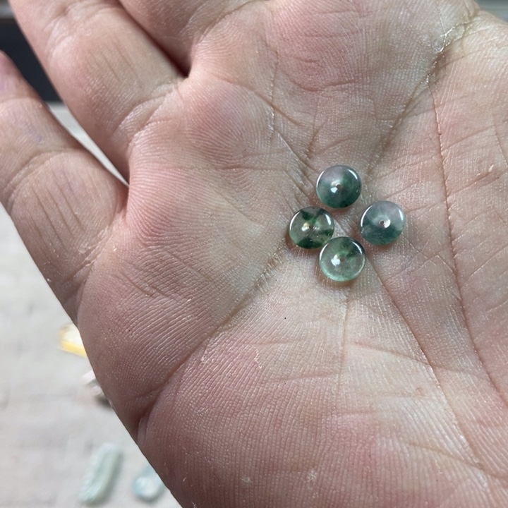 定制翡翠未镶嵌翡翠