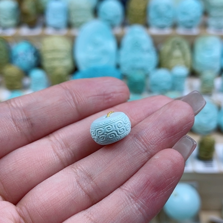 绿松石未镶嵌珠宝奇石