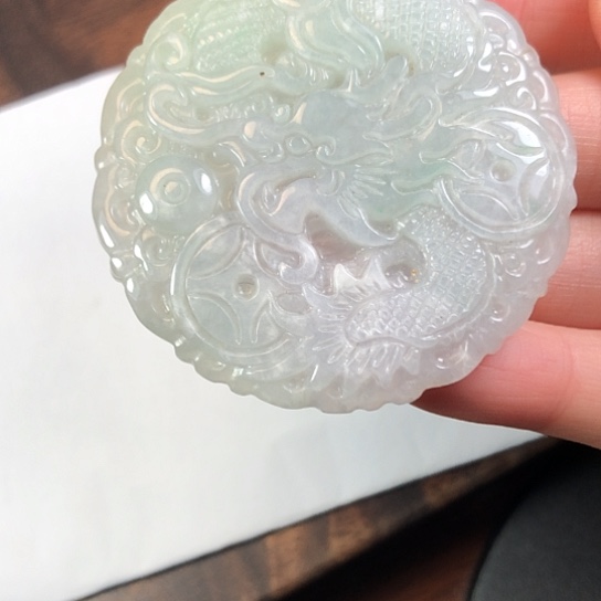 翡翠未镶嵌颈饰缅甸A货，每天下午1点半开播