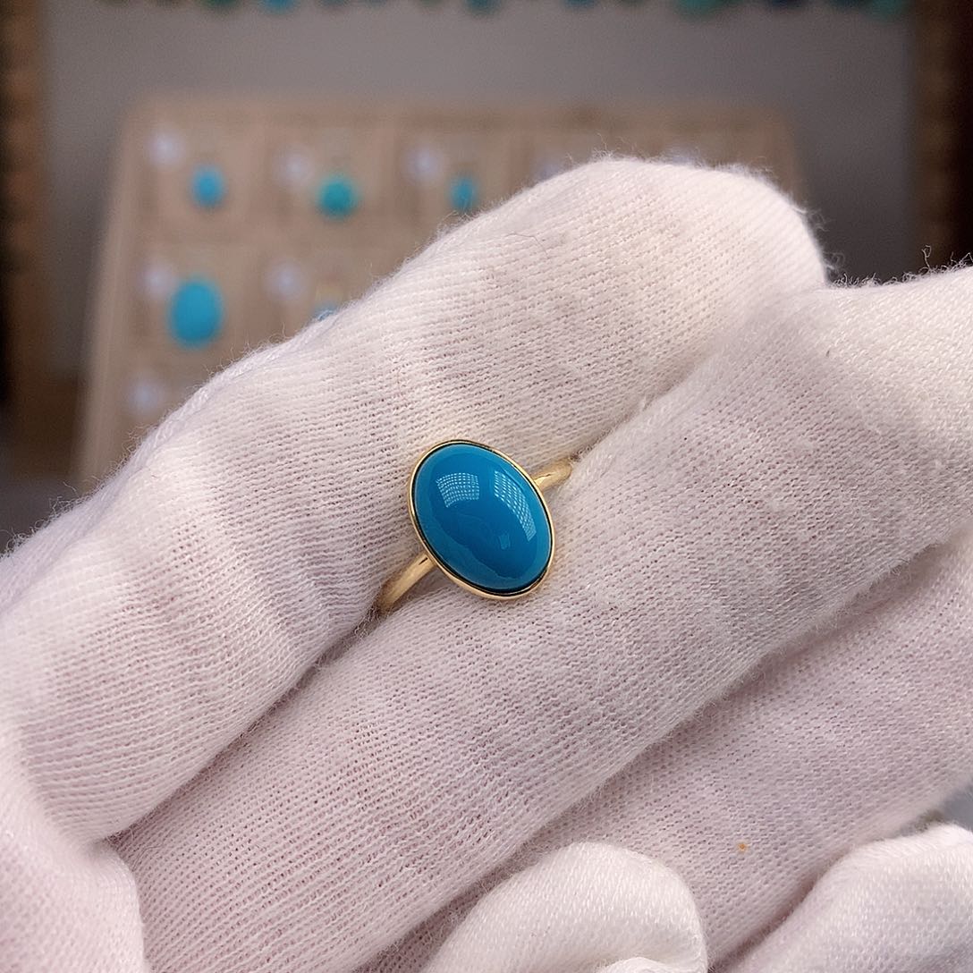 绿松石戒指18K金镶嵌