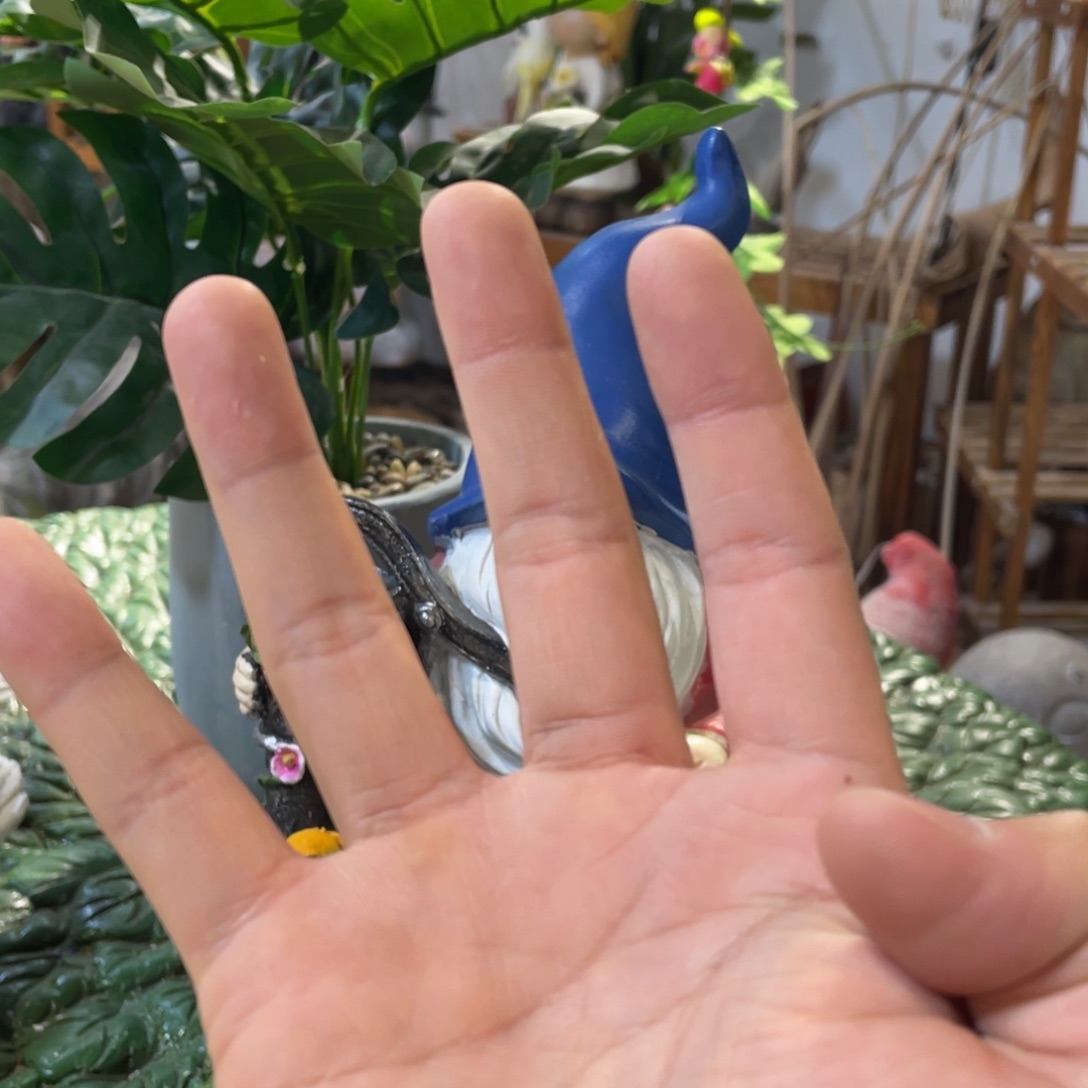 【闪购商品】树脂小狗精灵压水摆件