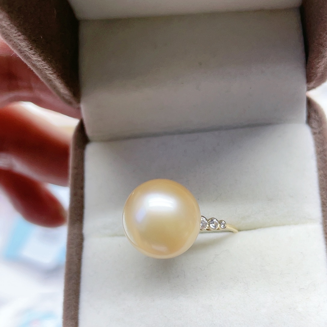 海水珍珠戒指18K金镶嵌