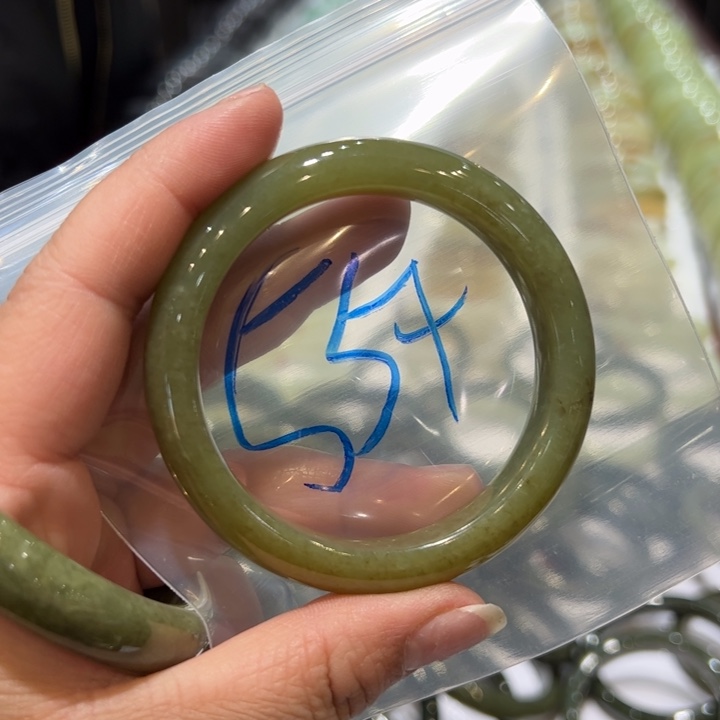 和田玉（糖玉）手镯未镶嵌