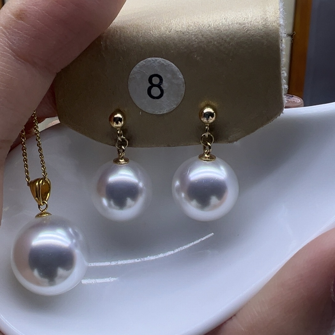 18K金镶嵌淡水珍珠吊坠(赠链)