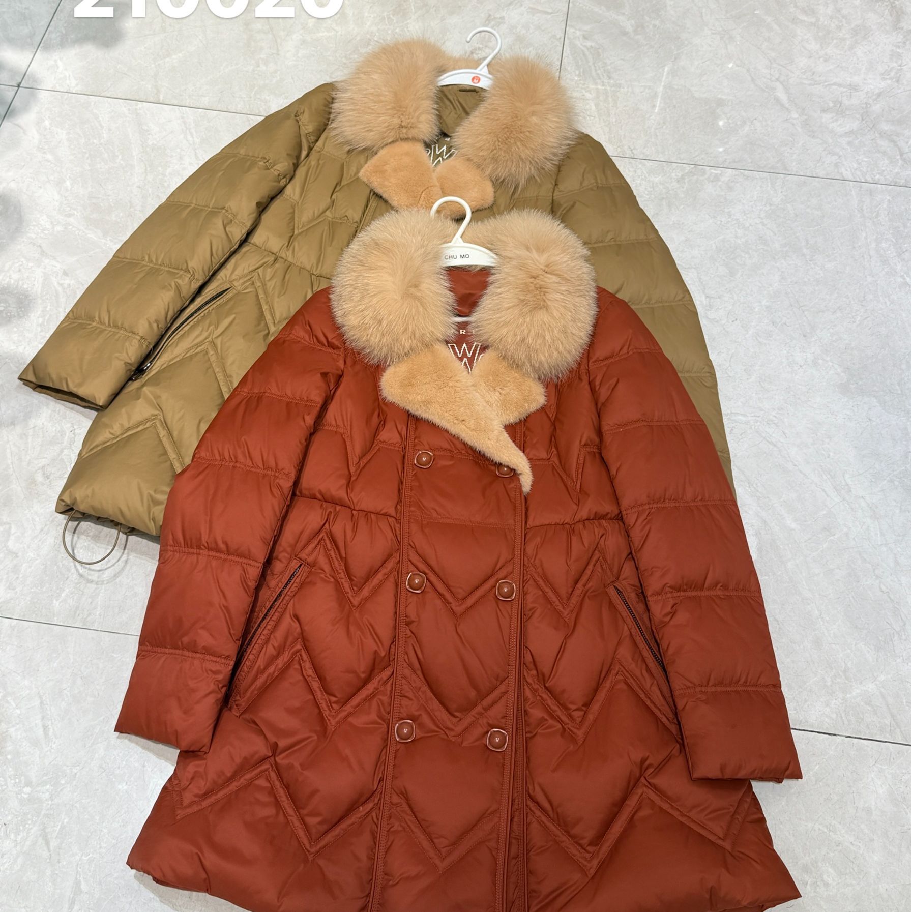 210020羽绒服百搭加厚长款羊毛混纺方格白鹅绒服时尚冬款