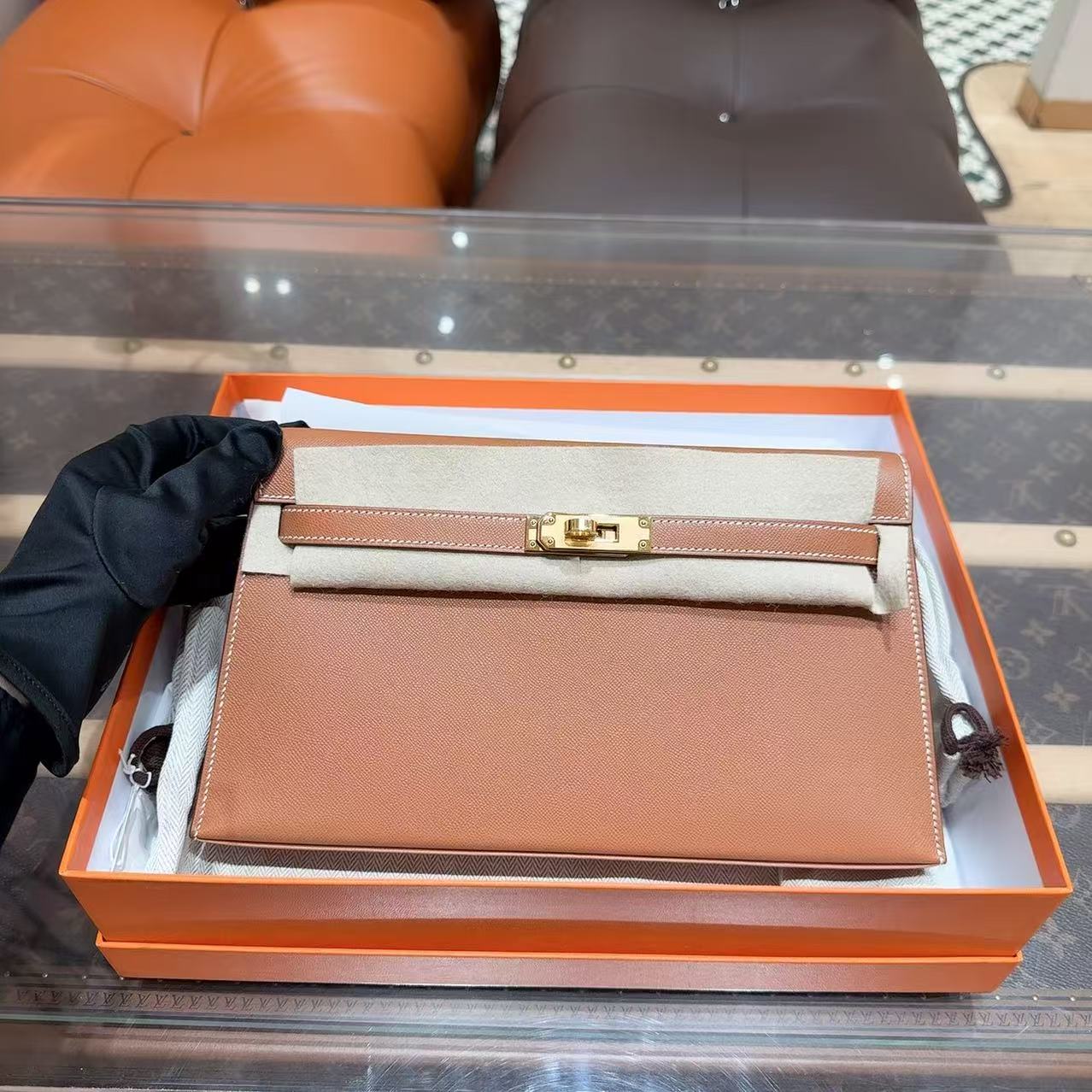 99新 Hermes/爱马仕 kelly Elan/金棕金扣/Madame皮/B刻