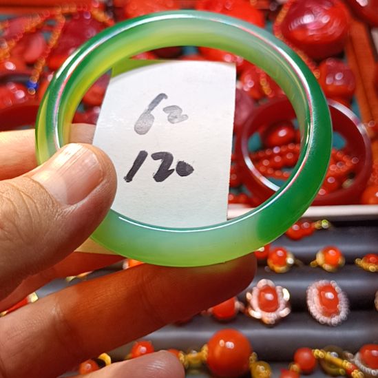 玛瑙/玉髓手镯未镶嵌