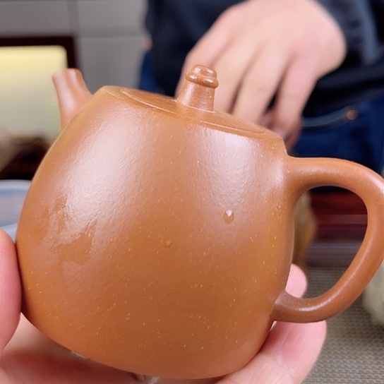 紫砂茶壶今天的天气好