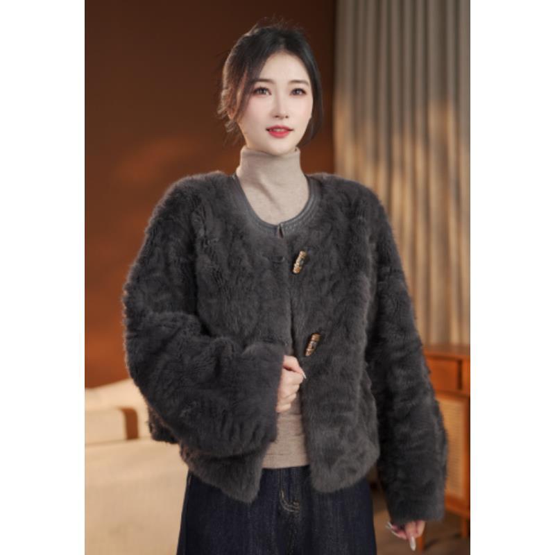 【梦梦】2025新款外套短款保暖女士轻奢拼接女装复古牛角扣-HH68031