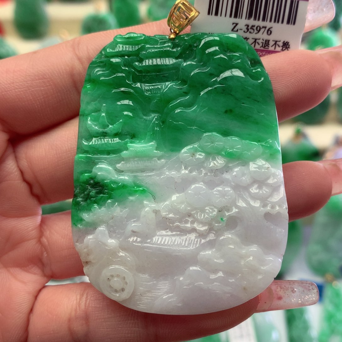 翡翠颈饰18K金镶嵌翡翠