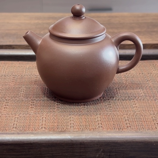 紫砂茶壶本地紫泥半手工瑕。