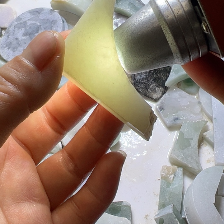 翡翠未镶嵌颈饰翡翠小料