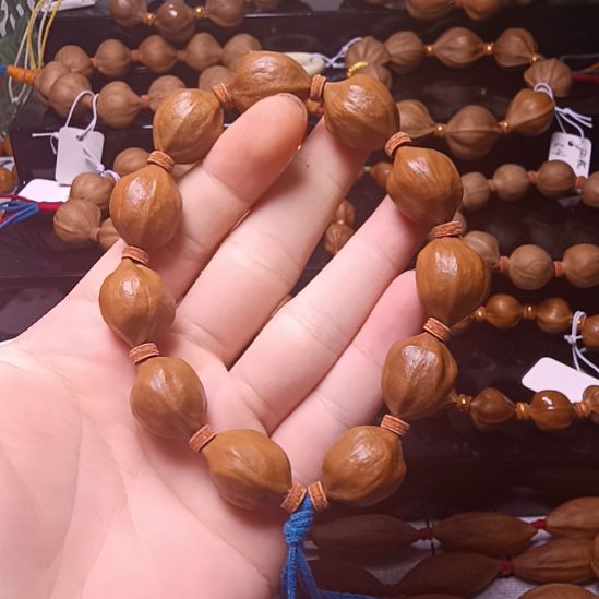 橄榄核手串/手链橄榄核三花铁蒜手串1.7左右（反油）