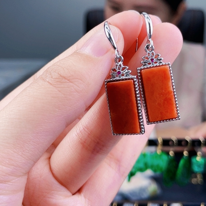 翡翠耳饰未镶嵌饰品