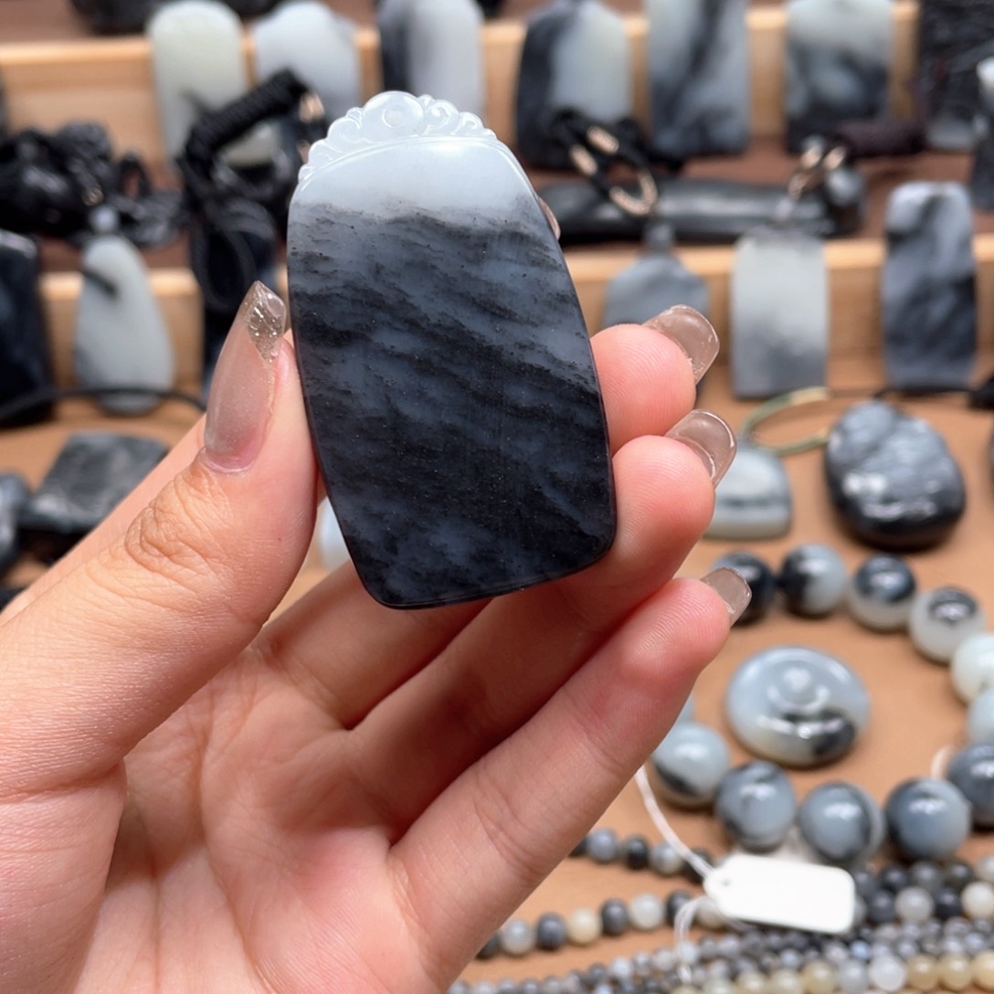 和田玉未镶嵌颈饰和田玉青花无事牌