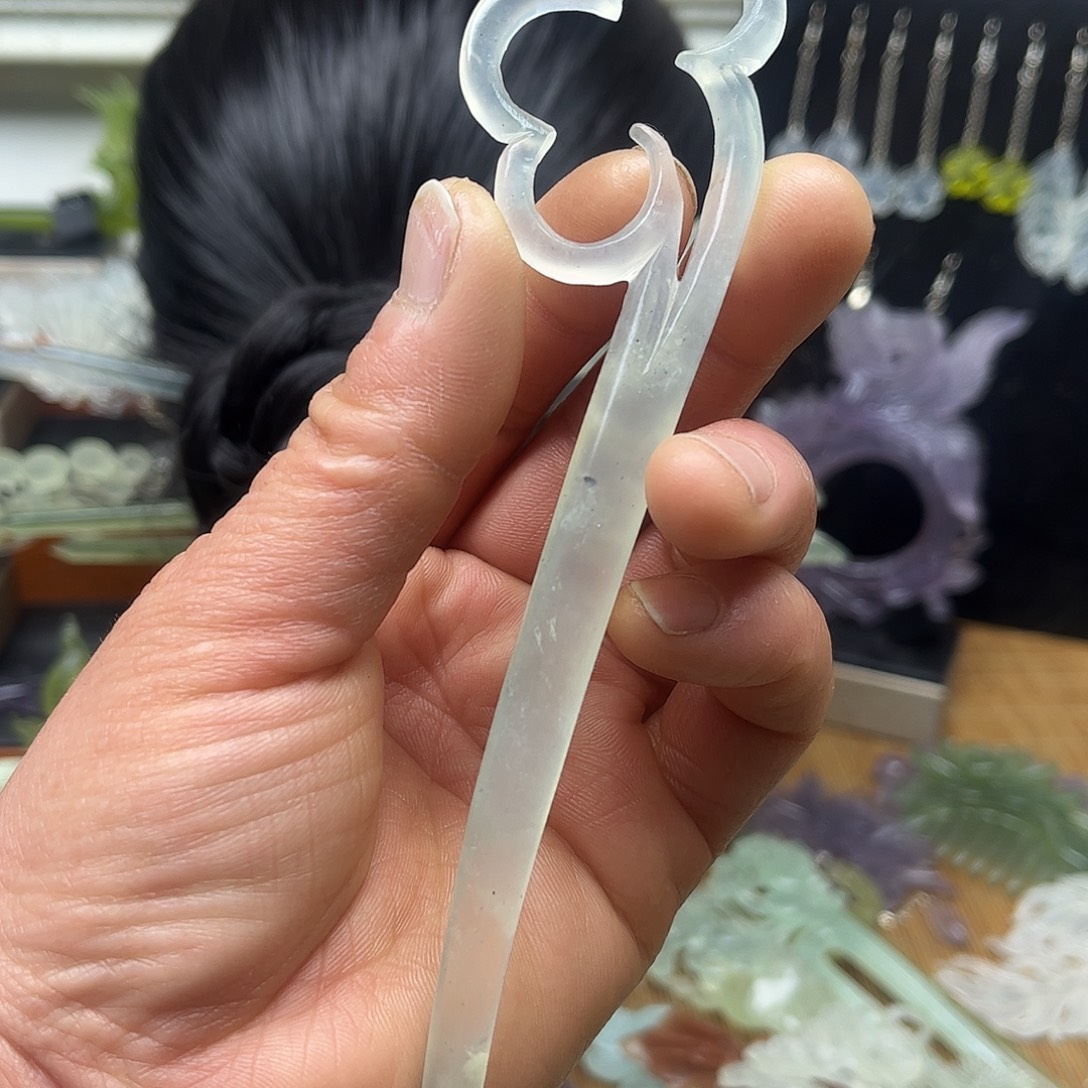 蛇纹石玉未镶嵌发饰