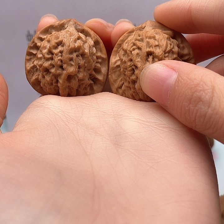 文玩核桃吊坠野帽子