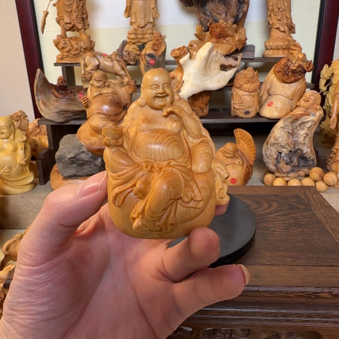 崖柏小木匠艺雕一物一拍