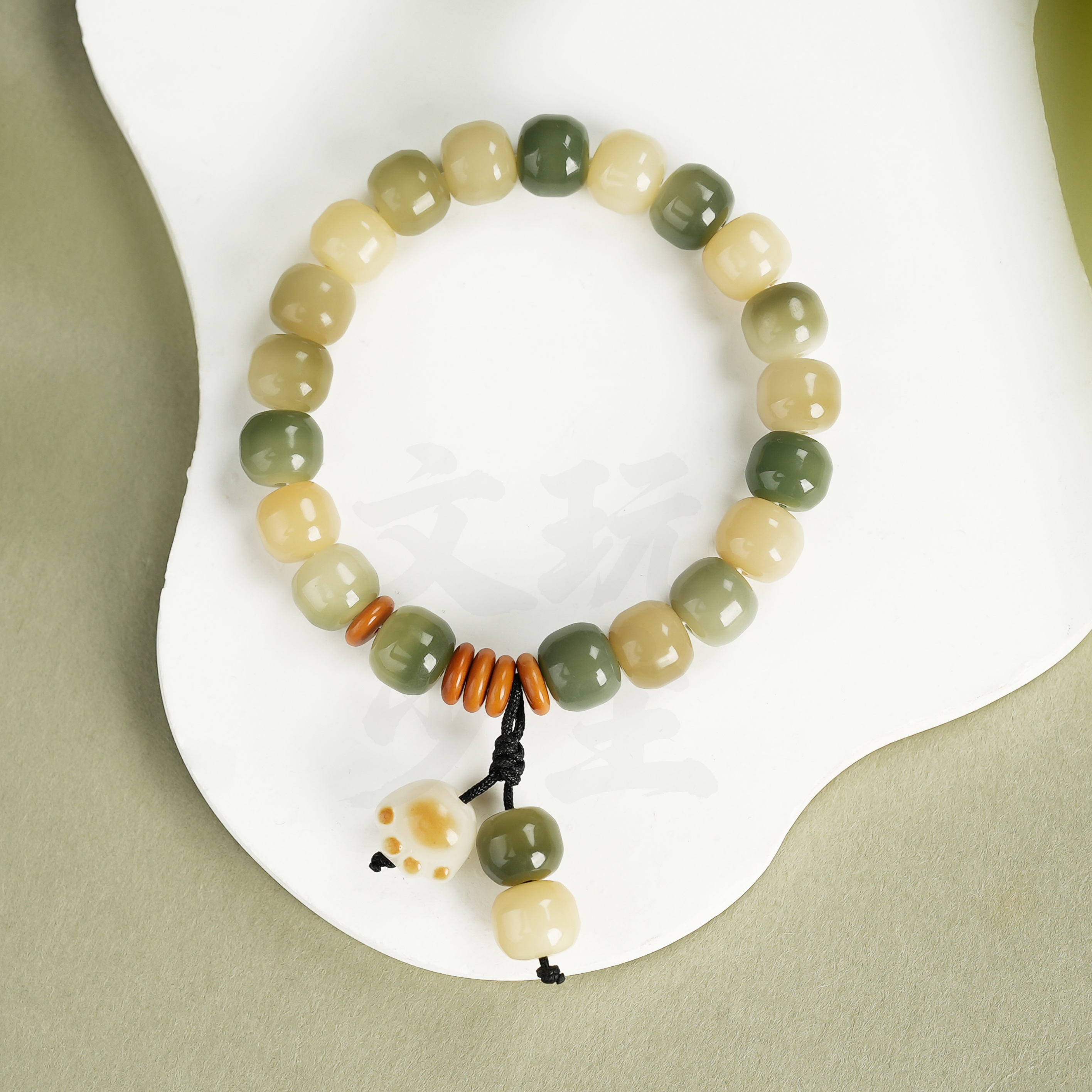 【文玩少主】多彩色菩提根10mm左右单圈手串