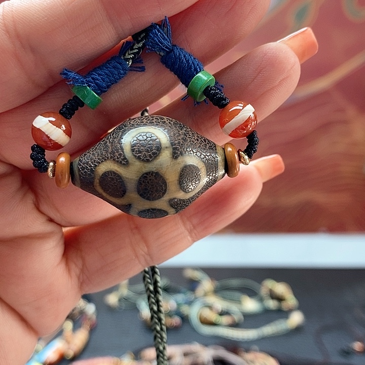 玛瑙/玉髓颈饰合金