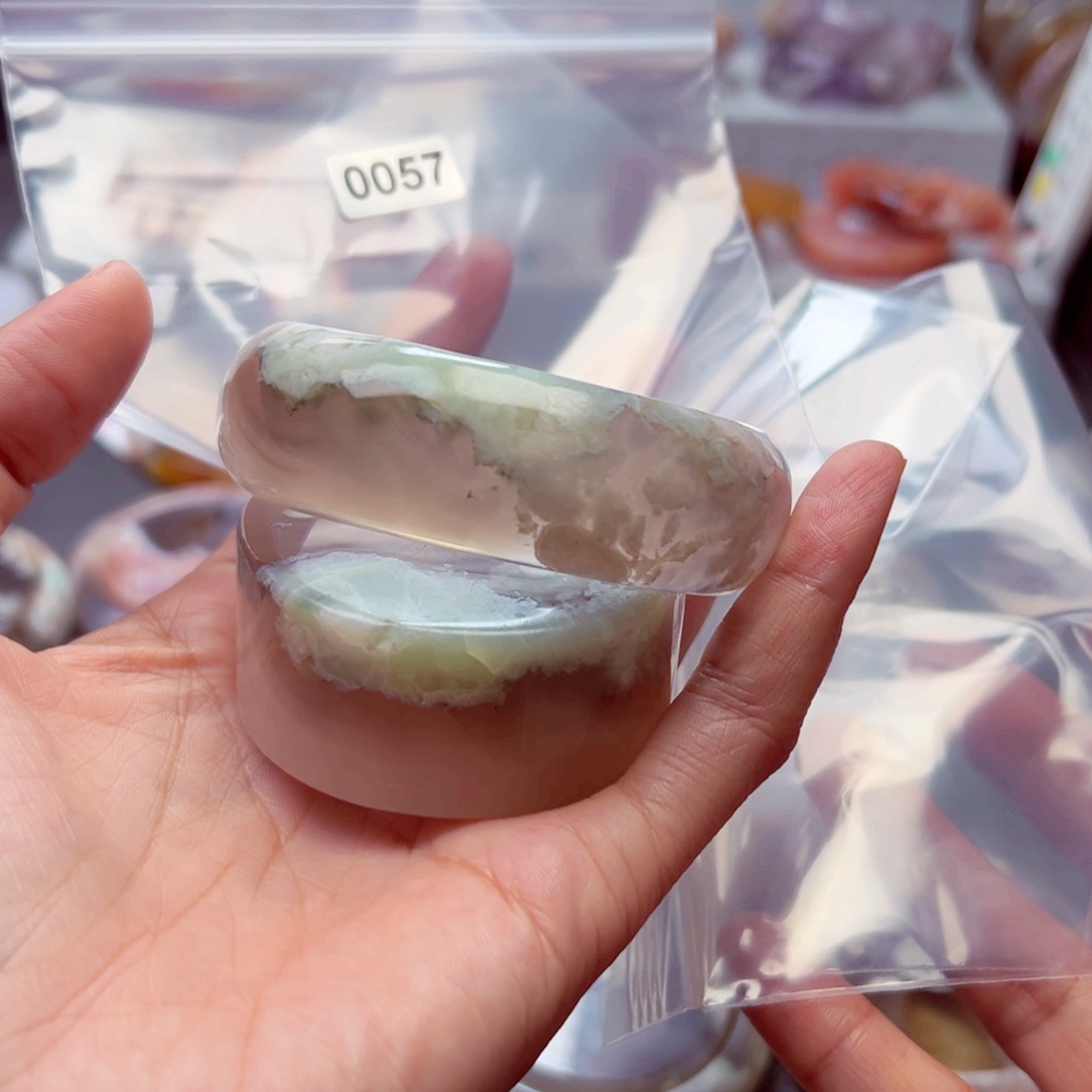 玛瑙/玉髓未镶嵌手镯我**子