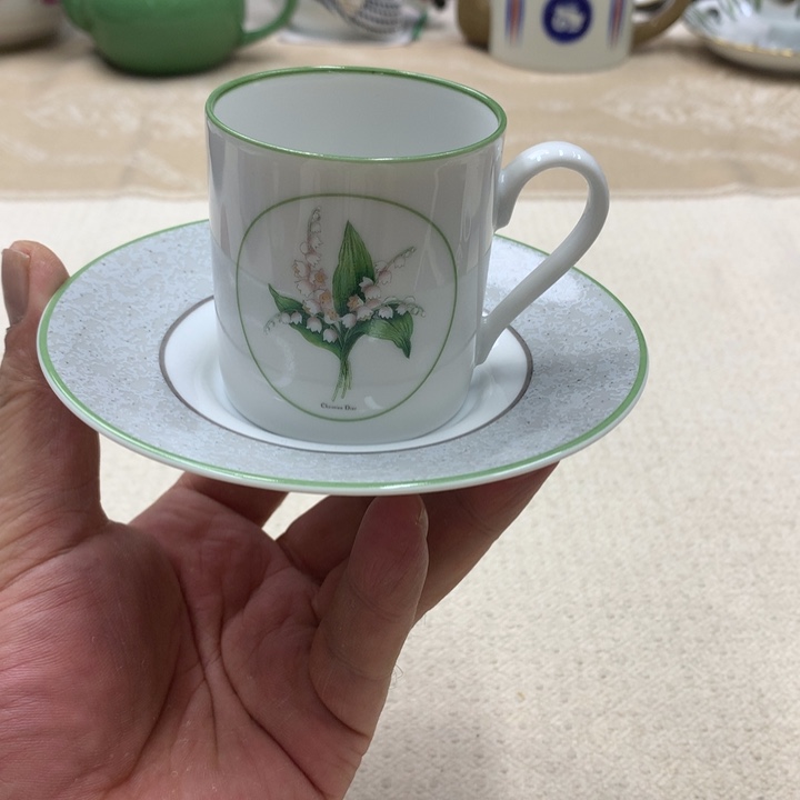 瓷片这首单曲的歌