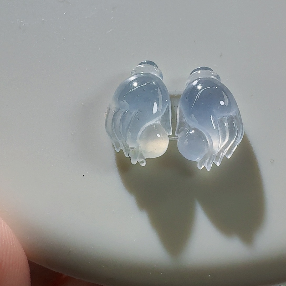 翡翠颈饰未镶嵌掌上明珠