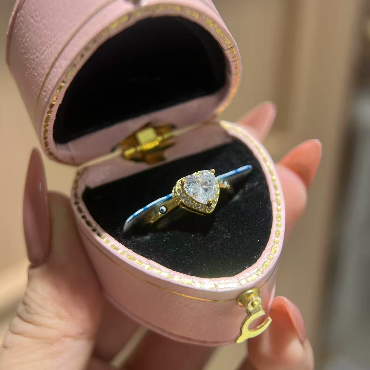 铜合金莫桑石戒指 kaplima altn 0.20g.锆石爱心戒指