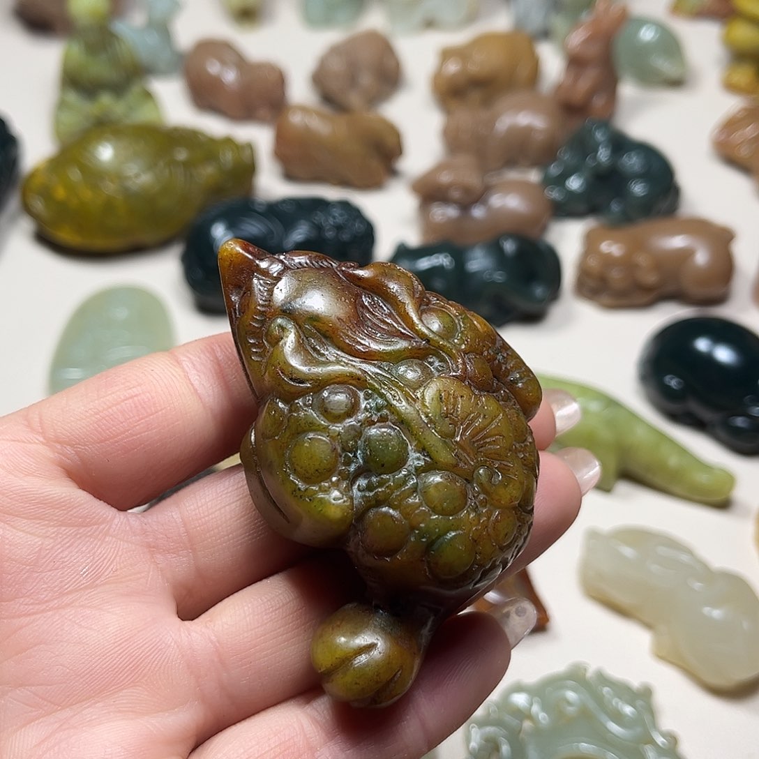 白玉菩提吊坠白玉菩提吊坠