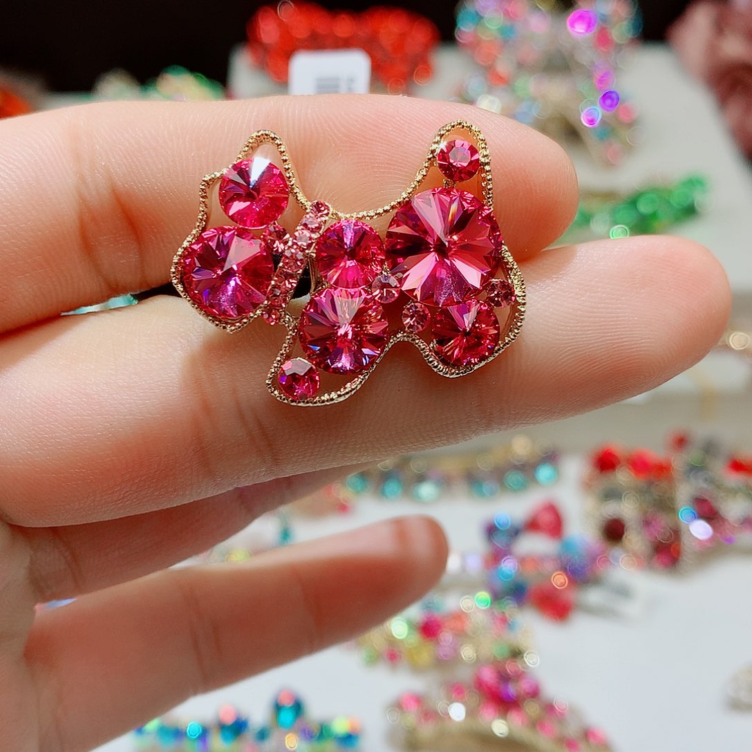 皮质铁合金发饰的