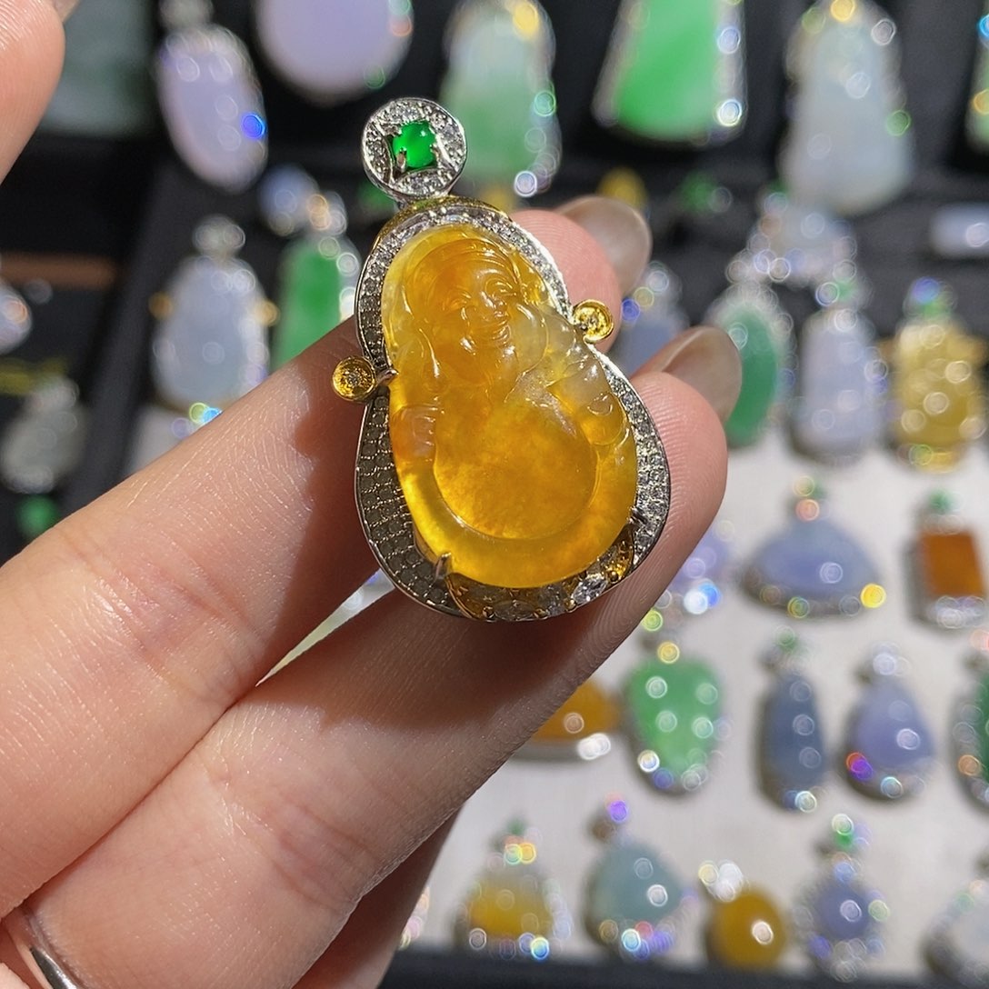 翡翠颈饰银S925镶嵌天然翡翠