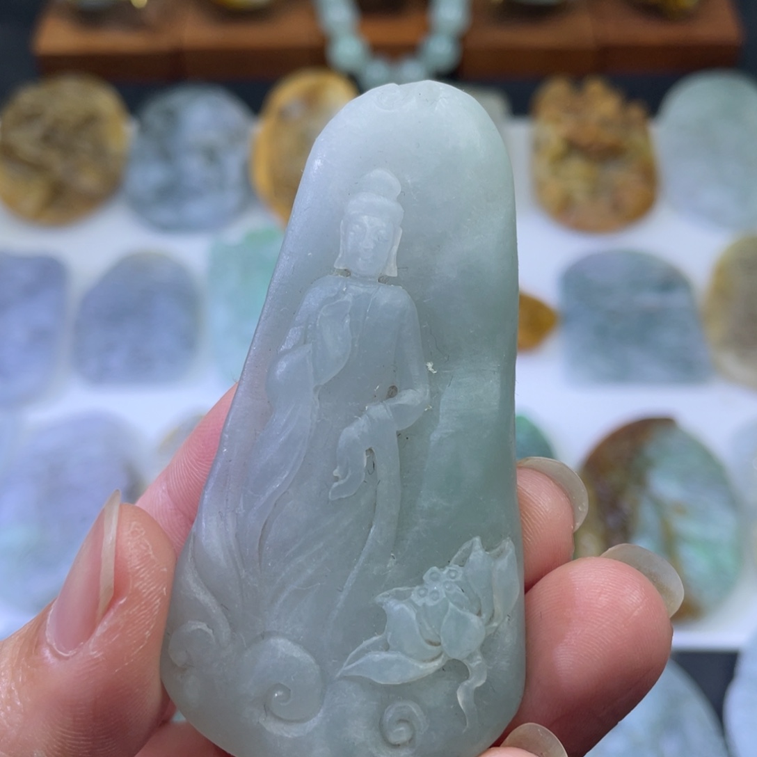 定制翡翠未镶嵌观音