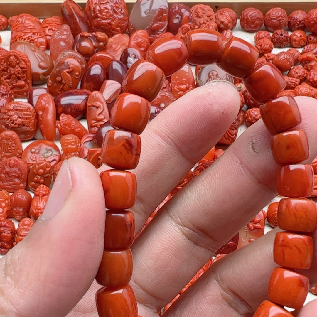 南红玛瑙配饰未镶嵌