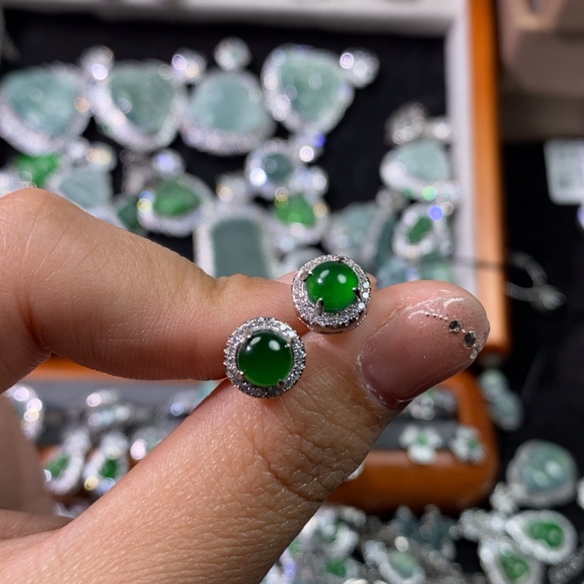 【闪购商品】翡翠颈饰银S925镶嵌B****e分2单