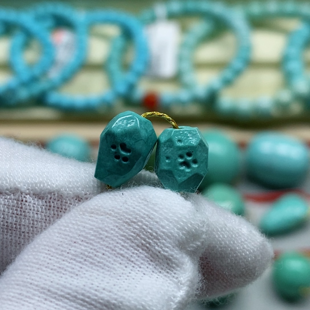 绿松石珠宝奇石未镶嵌