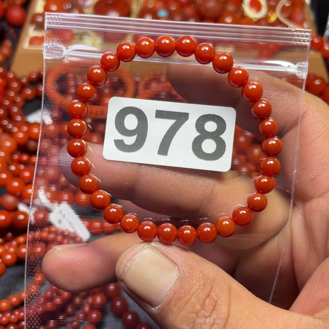 南红玛瑙手链未镶嵌我****阳