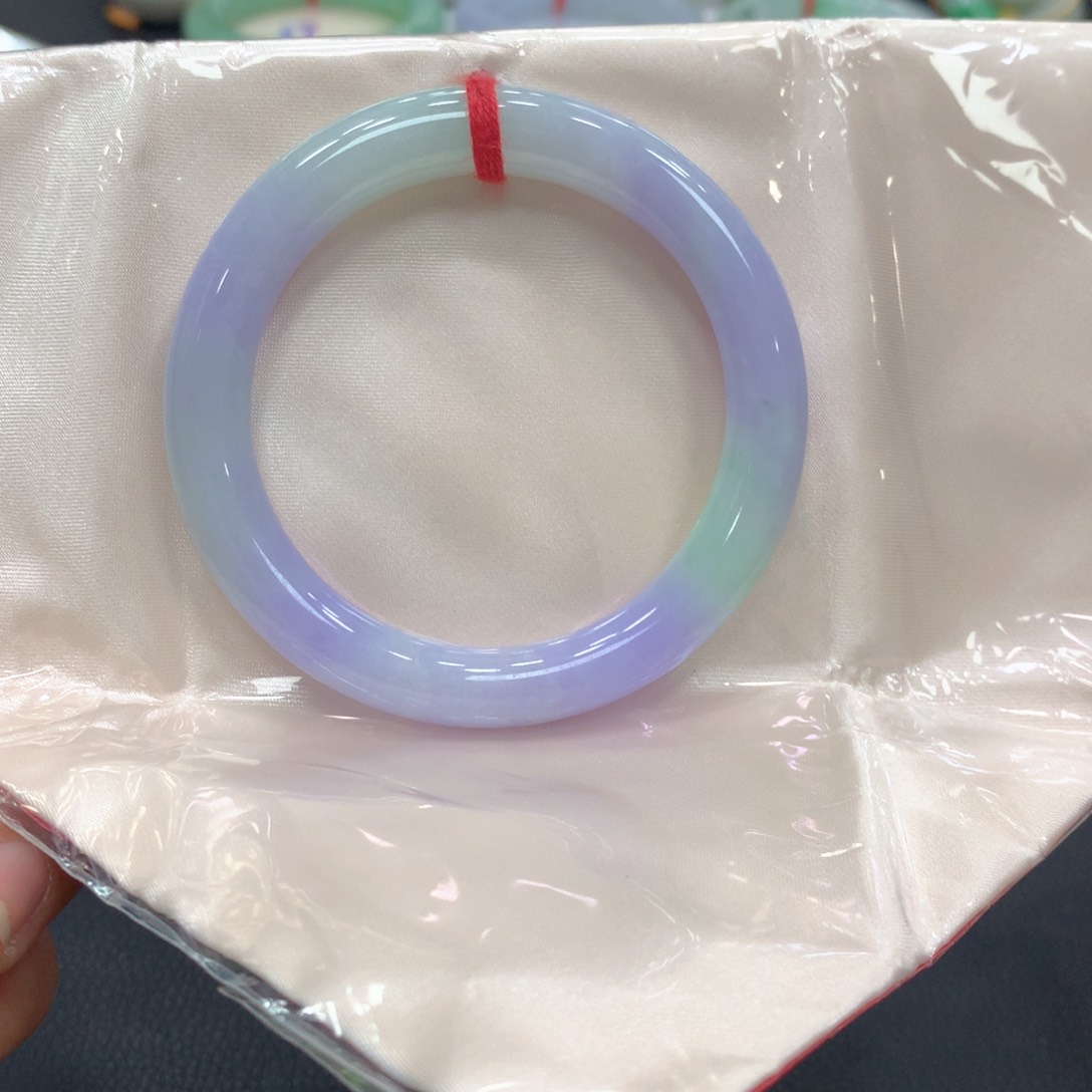 V***翡翠手镯未镶嵌翡翠