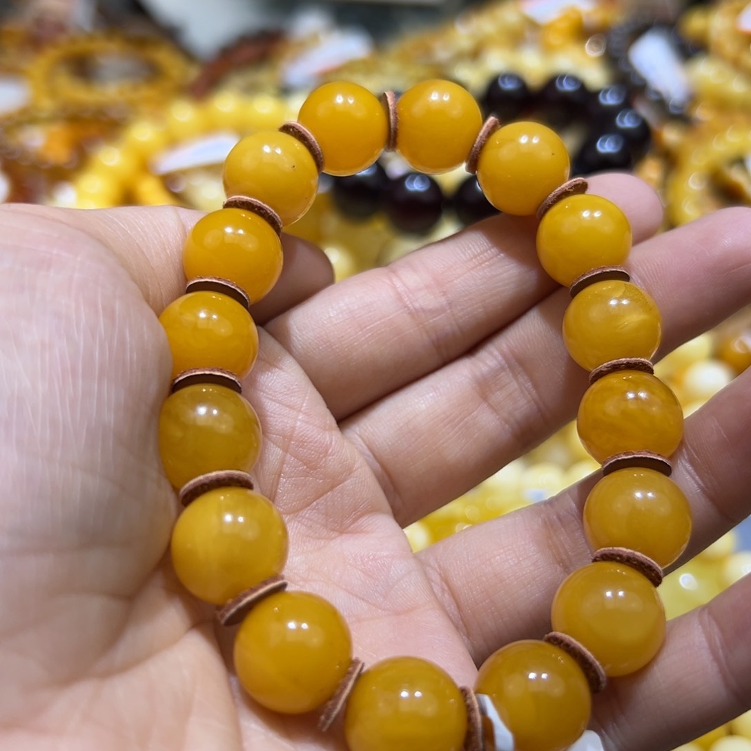 琥珀珠宝奇石未镶嵌