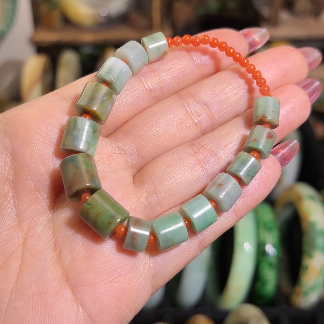 翡翠手链未镶嵌南齐多彩