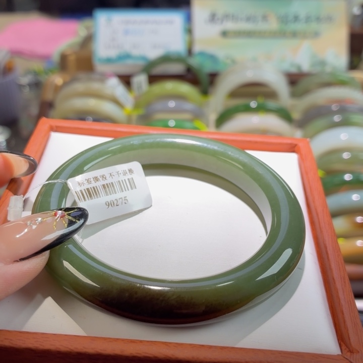 和田玉未镶嵌手镯10.  57 58