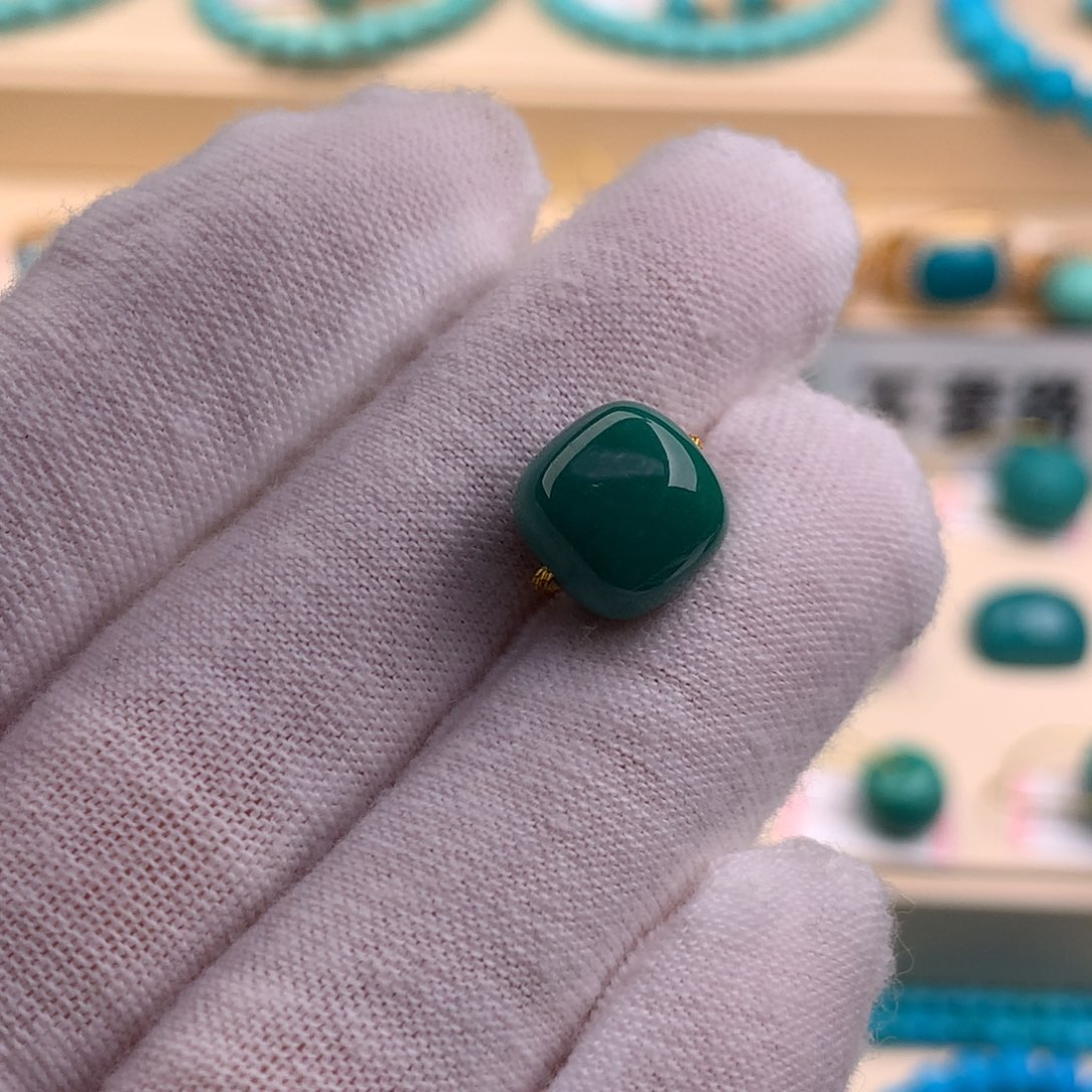 绿松石珠宝奇石未镶嵌9.9×9.5